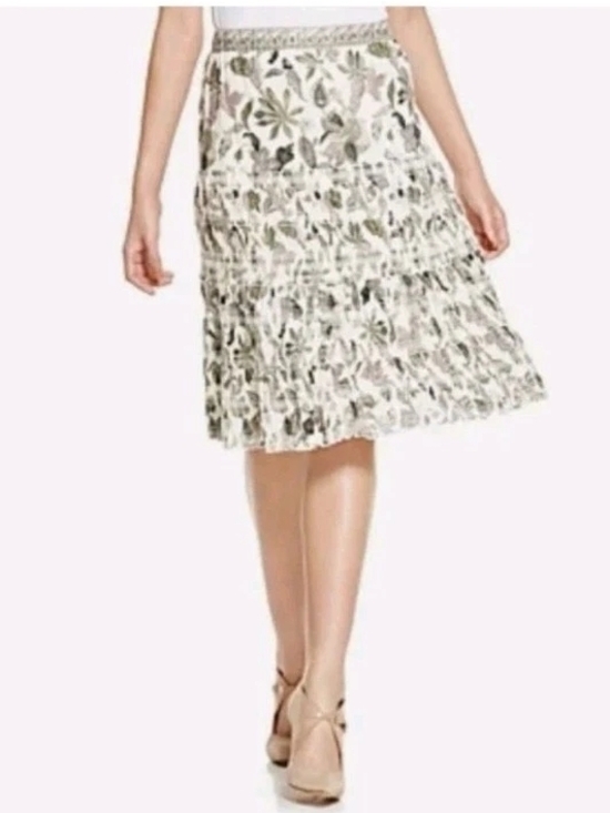 Tory Burch Dresses & Skirts - Tory Burch White Floral Tiered Pleated Midi Skirt Size 2
